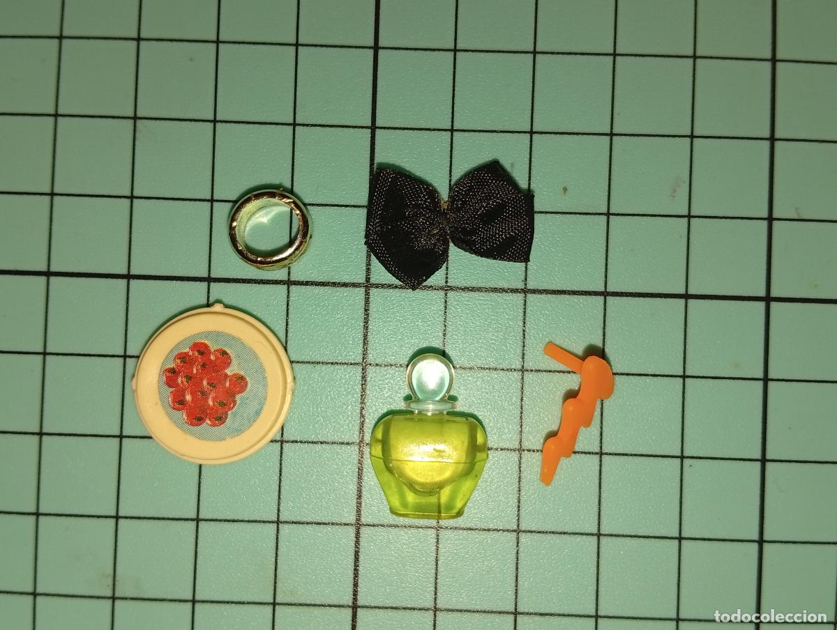 Mu&ntilde;ecas espa&ntilde;olas modernas: Lote de accesorios de mu&ntilde;eca Chabel Feber - Foto 1