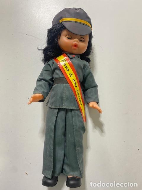 Modern Spanish Dolls: Mu&ntilde;eca militar &rdquo;Para ti con cari&ntilde;o&rdquo;. 42 cms alto