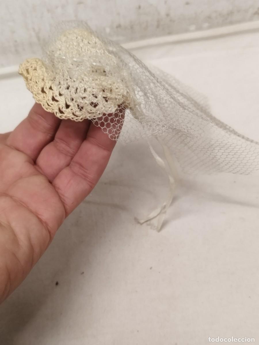Mu&ntilde;ecas espa&ntilde;olas modernas: Antiguo sombrero de mu&ntilde;eca con velo. - Foto 1