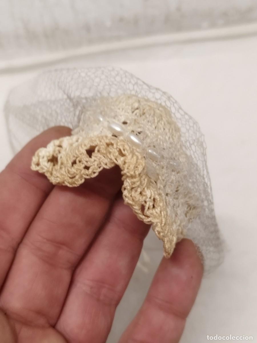 Mu&ntilde;ecas espa&ntilde;olas modernas: Antiguo sombrero de mu&ntilde;eca con velo. - Foto 2