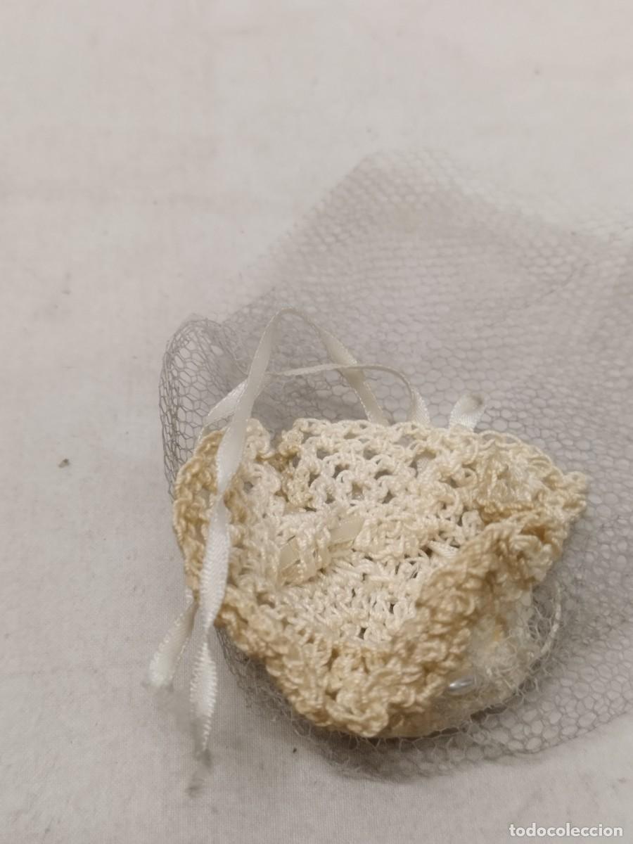 Mu&ntilde;ecas espa&ntilde;olas modernas: Antiguo sombrero de mu&ntilde;eca con velo. - Foto 5
