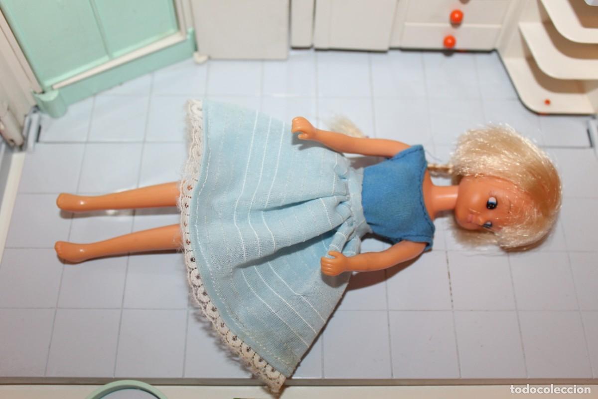 Mu&ntilde;ecas espa&ntilde;olas modernas: VILLA CHABEL DE FEBER CON MU&Ntilde;ECA Y COMPLEMENTOS - A&Ntilde;OS 80 - Foto 24