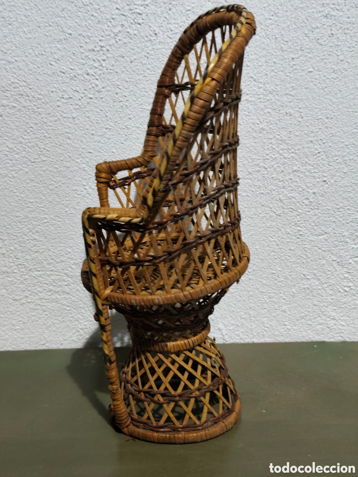 Mu&ntilde;ecas espa&ntilde;olas modernas: Sill&oacute;n de mimbre para mu&ntilde;ecas. Estilo Emmanuel - Foto 3