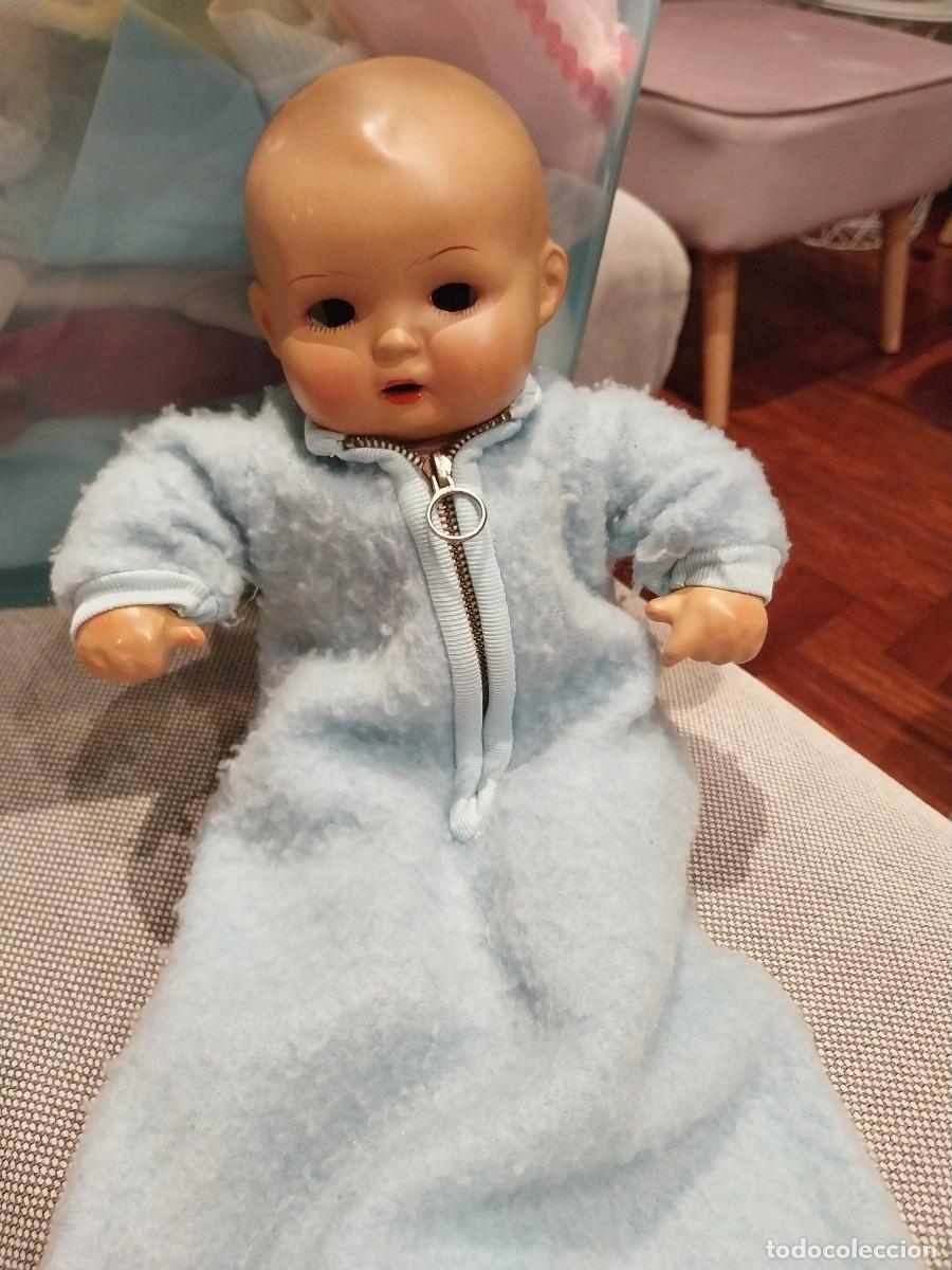 Mu&ntilde;ecas espa&ntilde;olas modernas: mu&ntilde;eco beb&eacute; antiguo con un conjunto - Foto 9