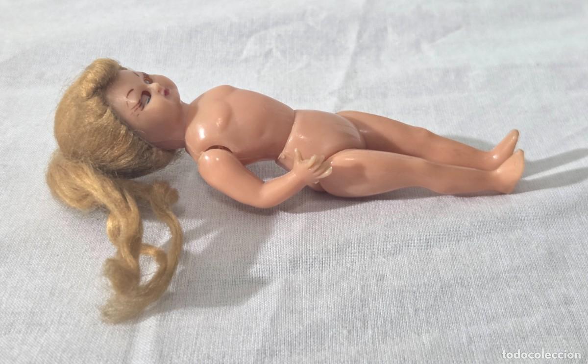 Mu&ntilde;ecas espa&ntilde;olas modernas: Mu&ntilde;eca de celuloide o plastico, ojos basculantes - Foto 6