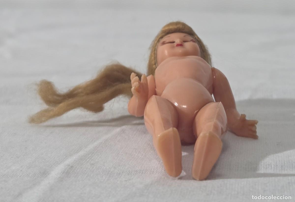 Mu&ntilde;ecas espa&ntilde;olas modernas: Mu&ntilde;eca de celuloide o plastico, ojos basculantes - Foto 7