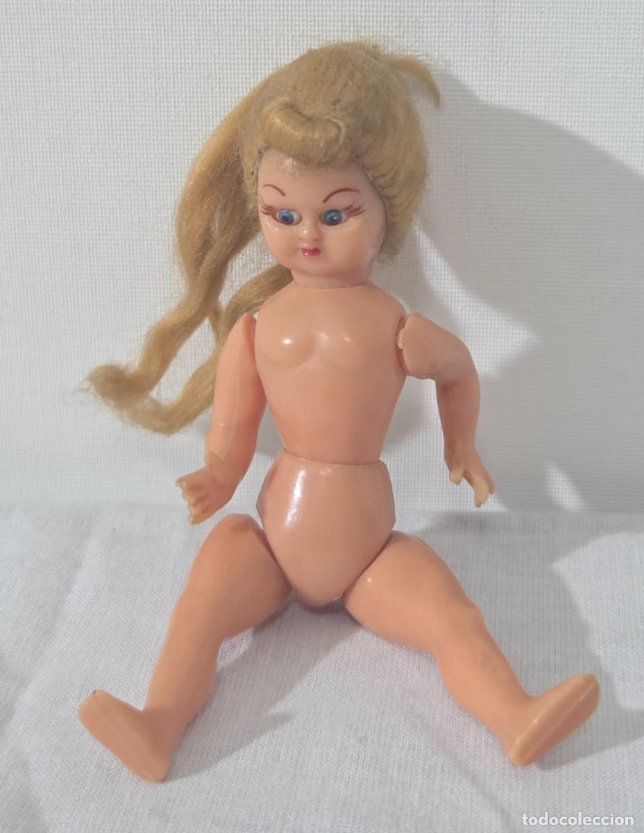 Mu&ntilde;ecas espa&ntilde;olas modernas: Mu&ntilde;eca de celuloide o plastico, ojos basculantes - Foto 11