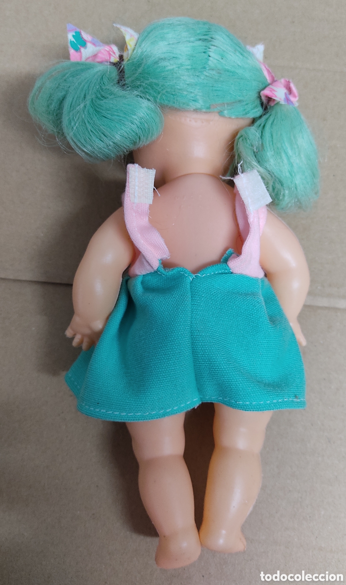 Mu&ntilde;ecas espa&ntilde;olas modernas: Mu&ntilde;eca de plastico pelo color verde - Foto 5
