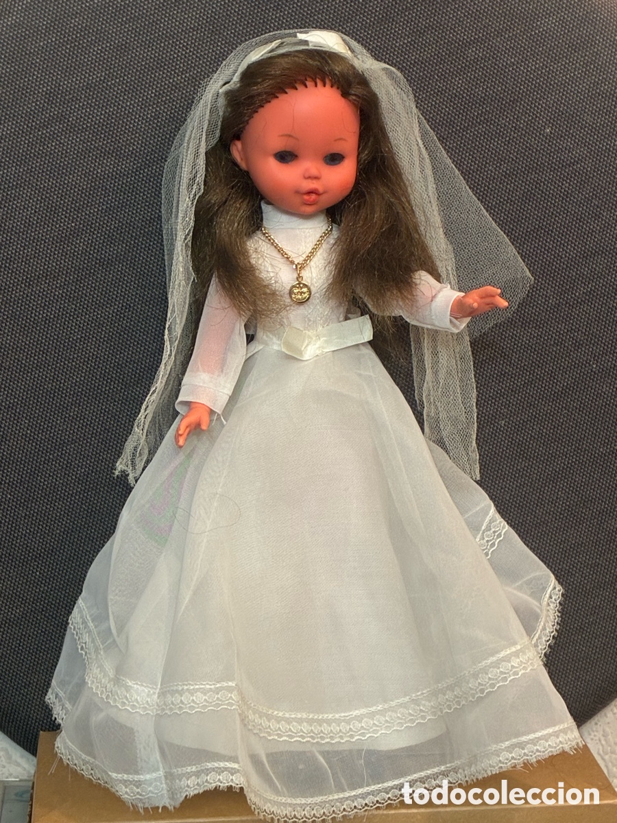 Mu&ntilde;ecas espa&ntilde;olas modernas: Antigua mu&ntilde;eca comuni&oacute;n. A&ntilde;o 82 - Foto 2