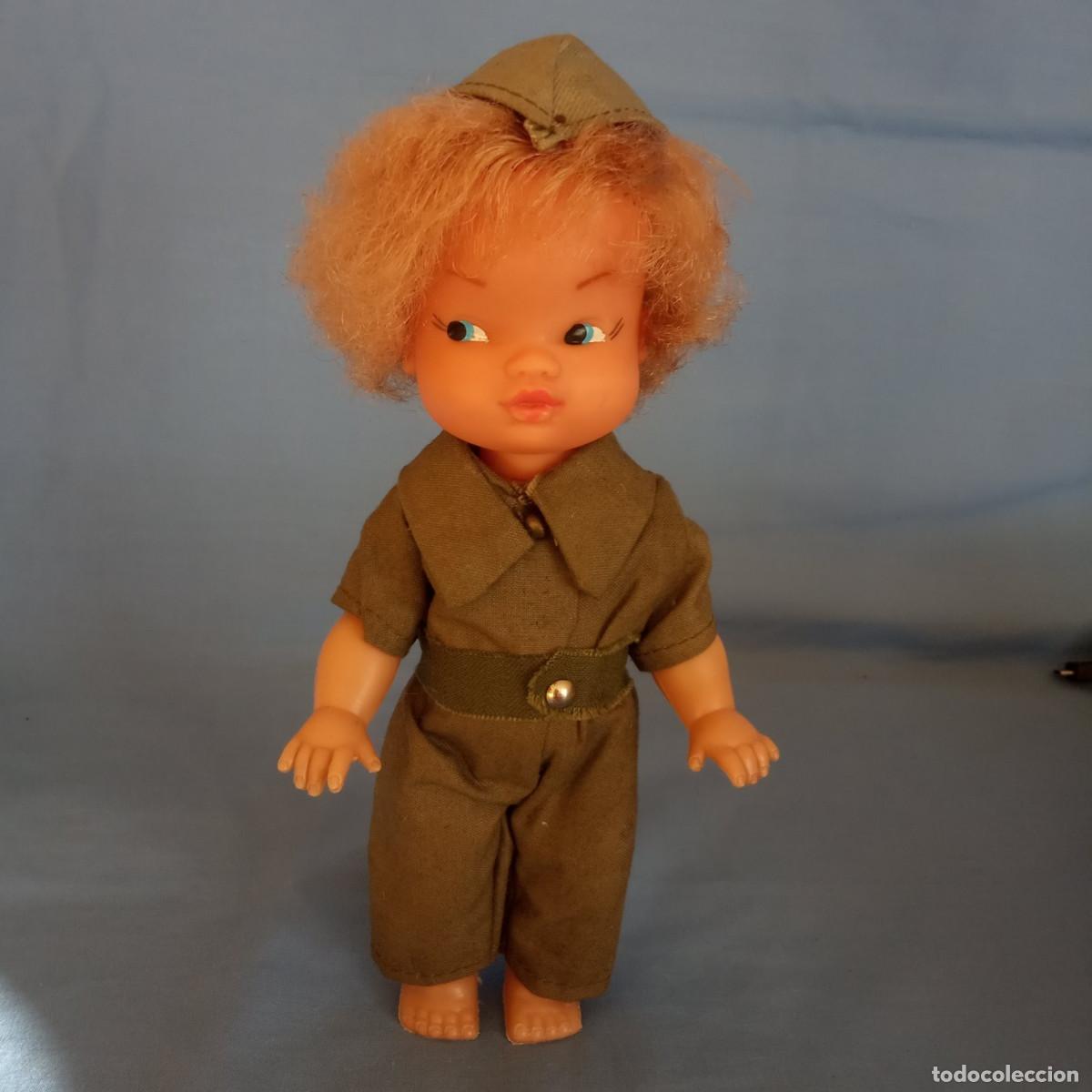 Mu&ntilde;ecas espa&ntilde;olas modernas: Mu&ntilde;eca con uniforme militar - Foto 1