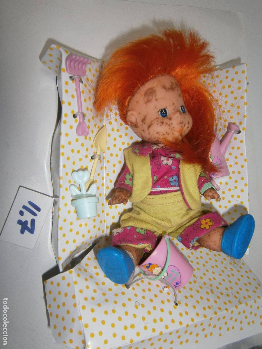 Mu&ntilde;ecas espa&ntilde;olas modernas: MU&Ntilde;ECA CON ACCESORIOS POCAS PECAS - Foto 1