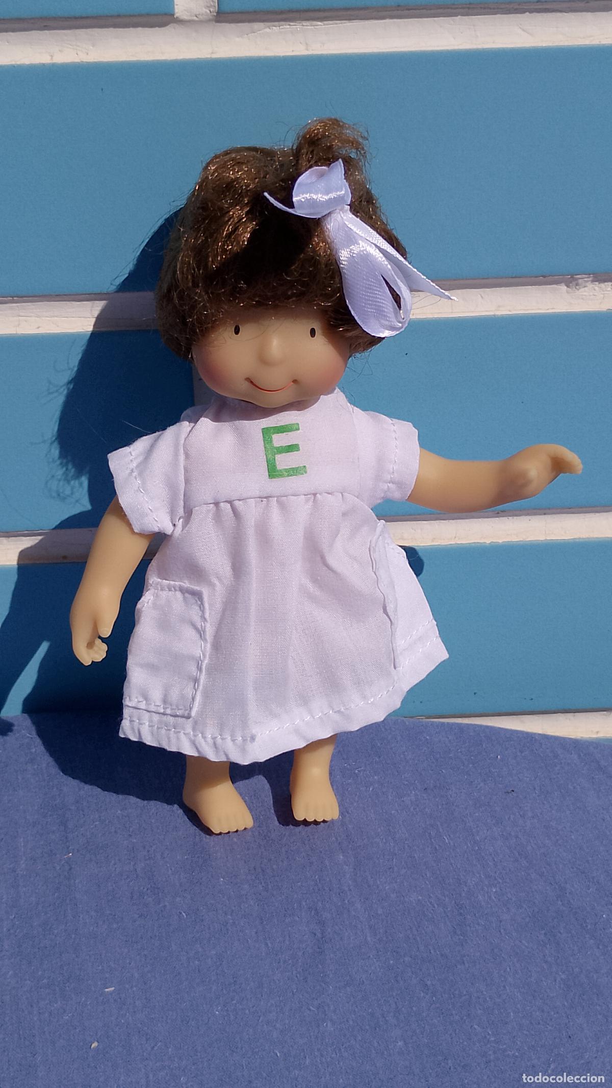 Mu&ntilde;ecas Espa&ntilde;olas Modernas: Antigua mu&ntilde;eca Elena de las Tres Mellizas de Bandai, Cromosoma