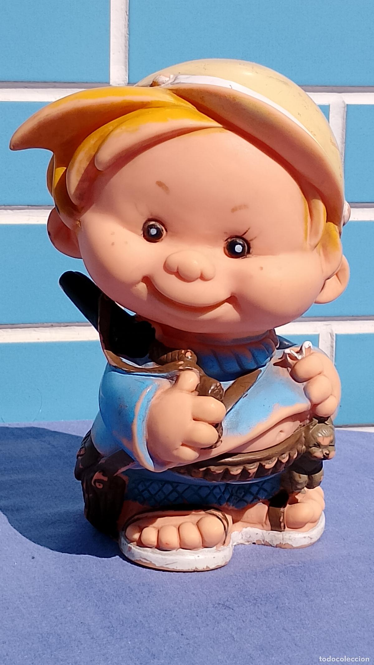 Mu&ntilde;ecas Espa&ntilde;olas Modernas: Antiguo mu&ntilde;eco juguete de goma Ni&ntilde;o Cazador Colecci&oacute;n Typo's de b.b., a&ntilde;os 70