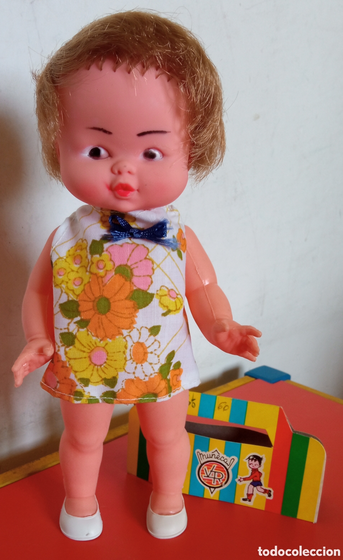 Mu&ntilde;ecas Espa&ntilde;olas Modernas: MU&Ntilde;ECA ARTICULADA.MU&Ntilde;ECAS VR 70'S.NUEVA.