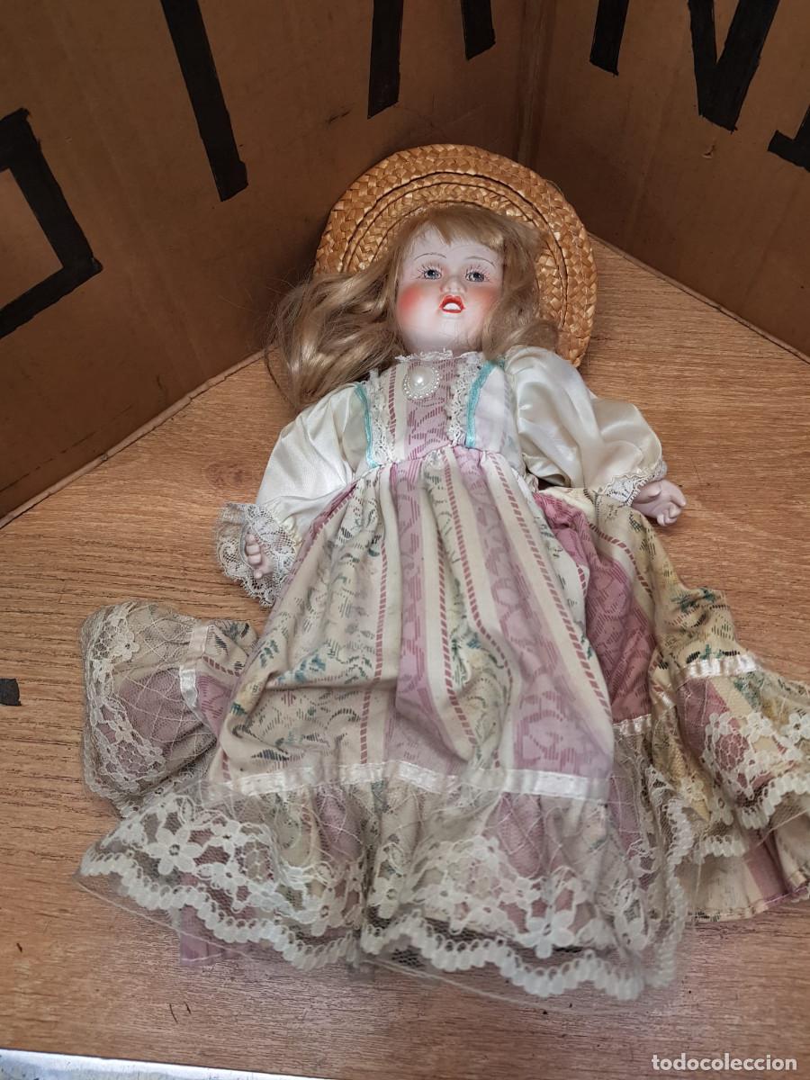 Mu&ntilde;ecas Espa&ntilde;olas Modernas: ANTIGUA MU&Ntilde;ECA DE PORCELANA