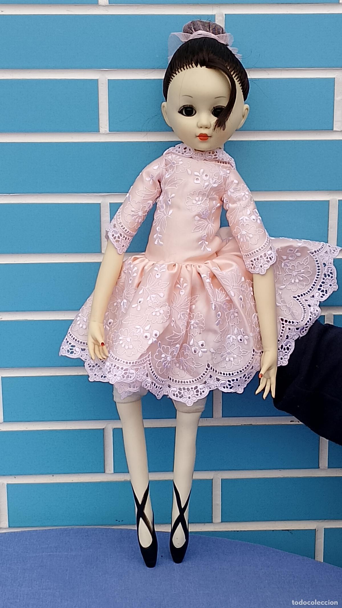 Mu&ntilde;ecas Espa&ntilde;olas Modernas: Antigua mu&ntilde;eca Bailarina de Berjusa