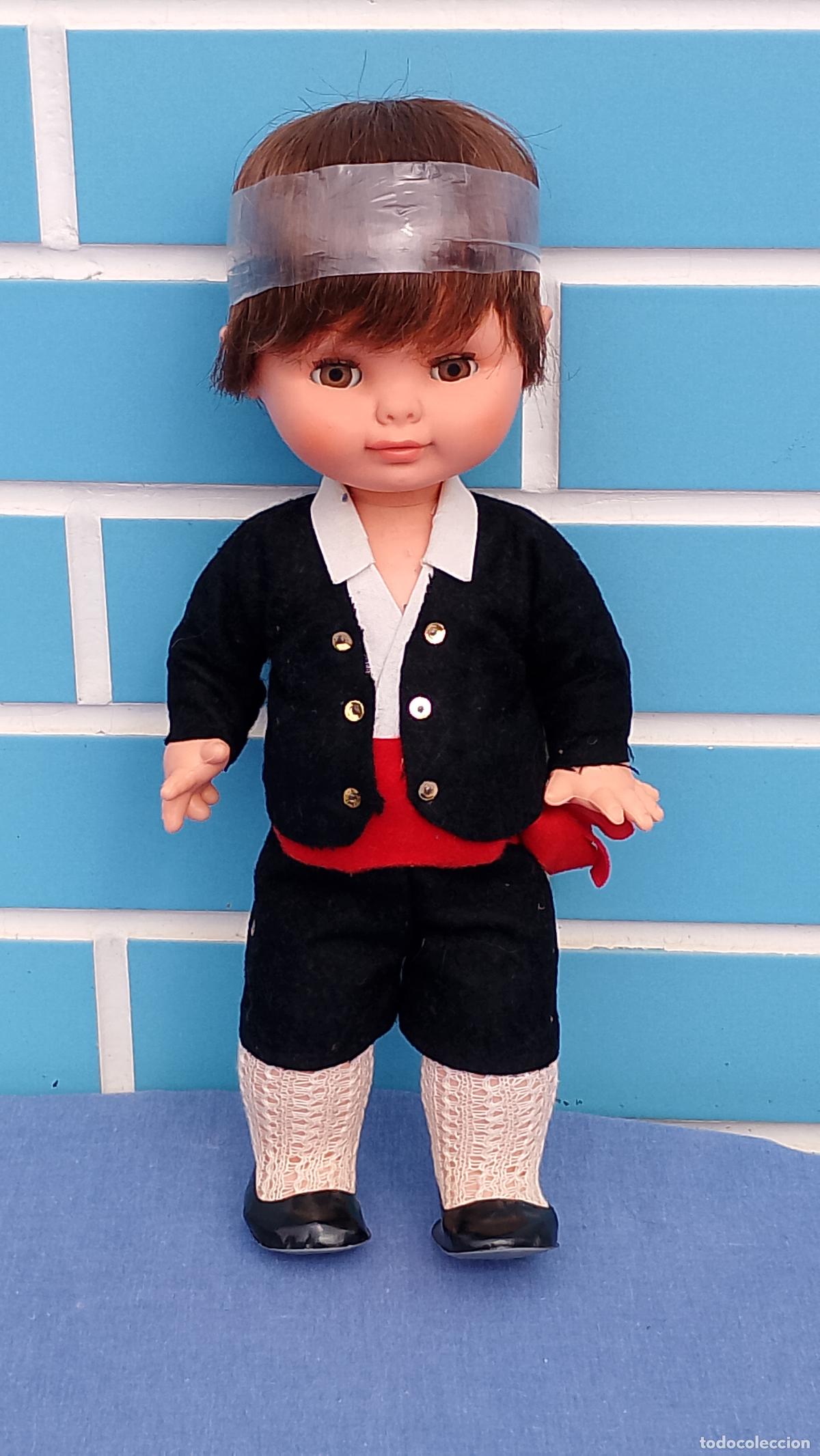 Mu&ntilde;ecas Espa&ntilde;olas Modernas: Antiguo mu&ntilde;eco regional burgal&eacute;s Clarita de Toyse