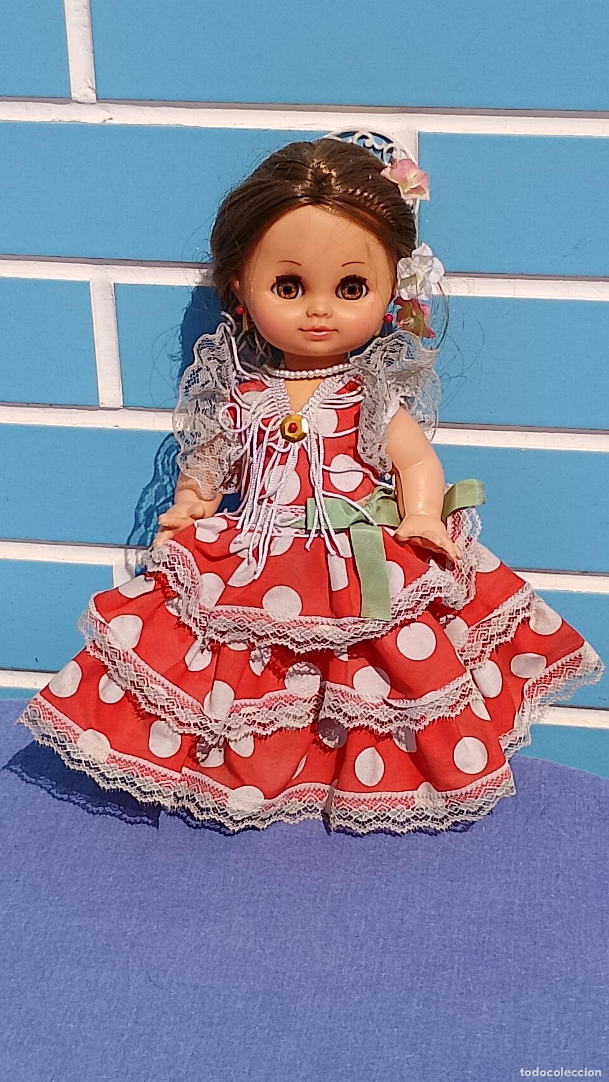 Mu&ntilde;ecas Espa&ntilde;olas Modernas: Antigua mu&ntilde;eca regional andaluza de Mar&iacute;n Chiclana