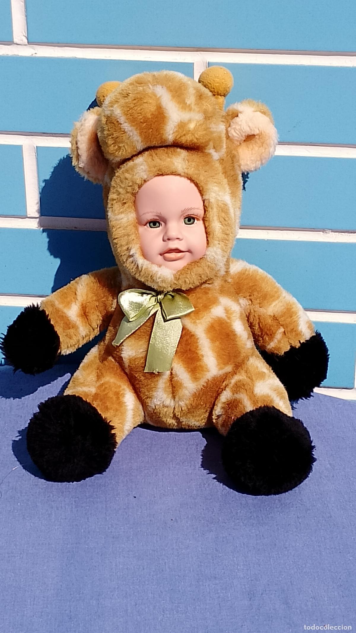 Mu&ntilde;ecas Espa&ntilde;olas Modernas: Antiguo mu&ntilde;eco beb&eacute; de vinilo y peluche disfrazado de jirafa, de estilo Anne Geddes