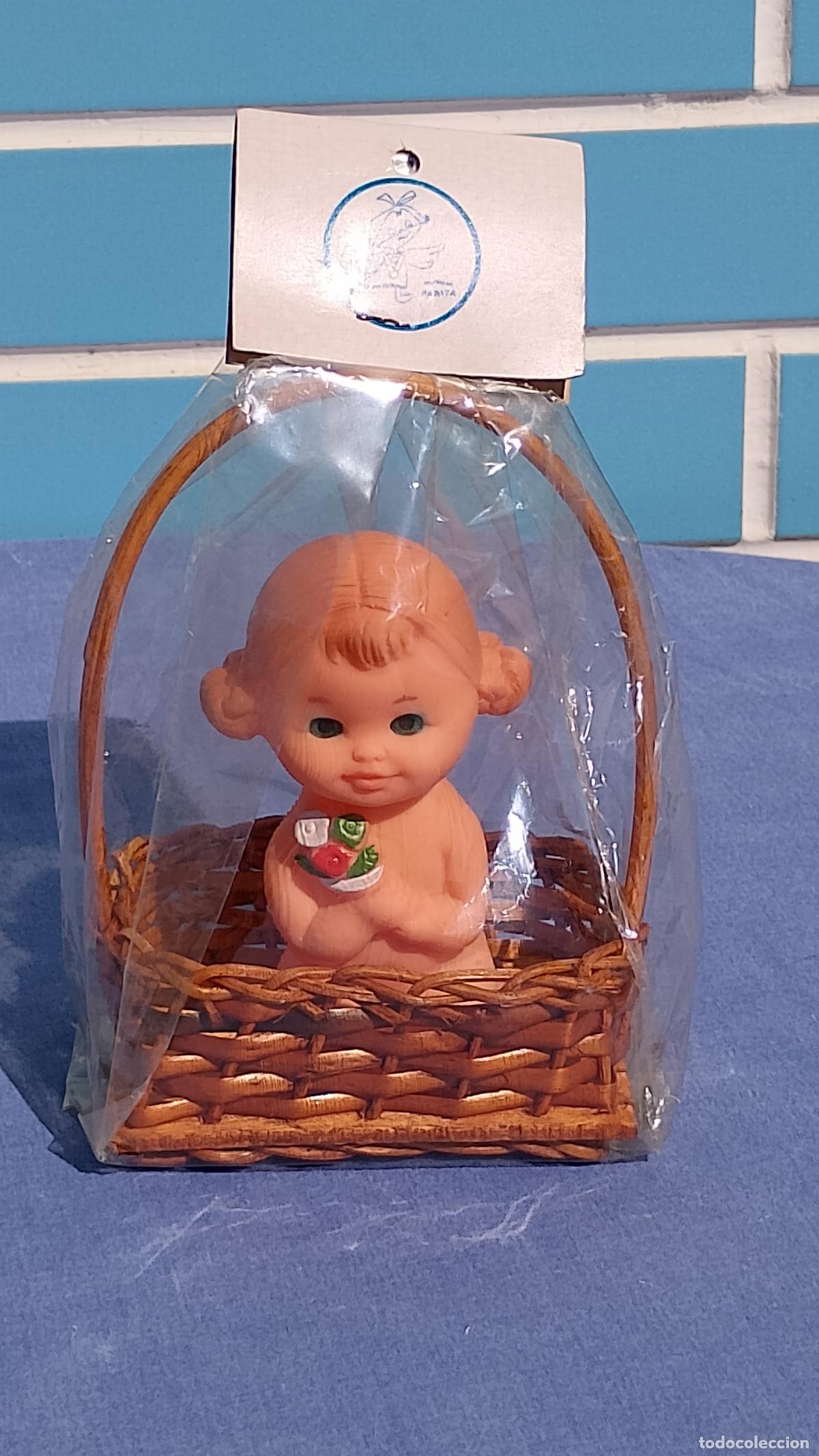 Mu&ntilde;ecas Espa&ntilde;olas Modernas: Antigua mu&ntilde;eca ni&ntilde;a de goma con cesta, nueva de Farita