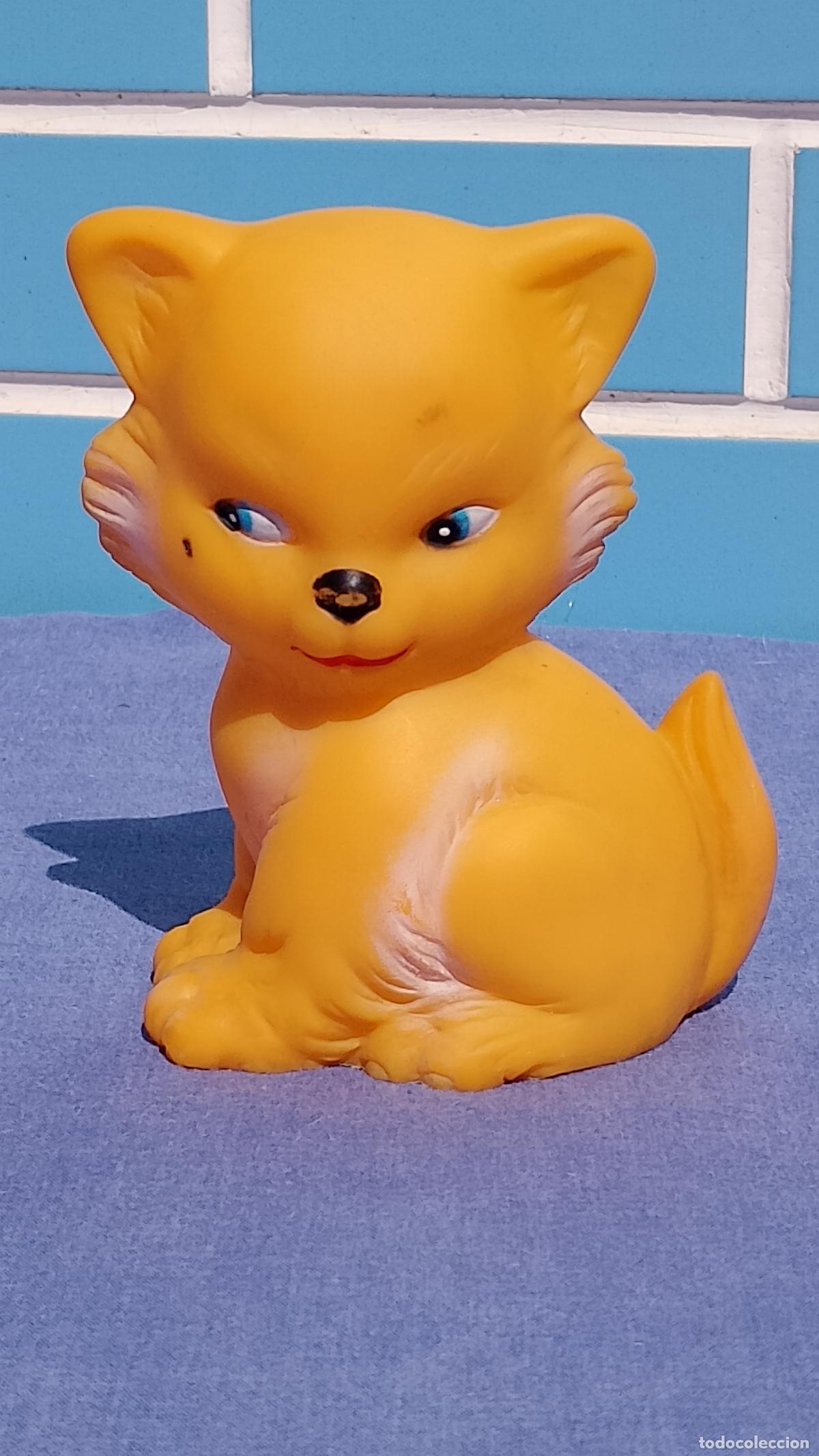 Mu&ntilde;ecas Espa&ntilde;olas Modernas: Antiguo mu&ntilde;eco de goma Gato gatito persa