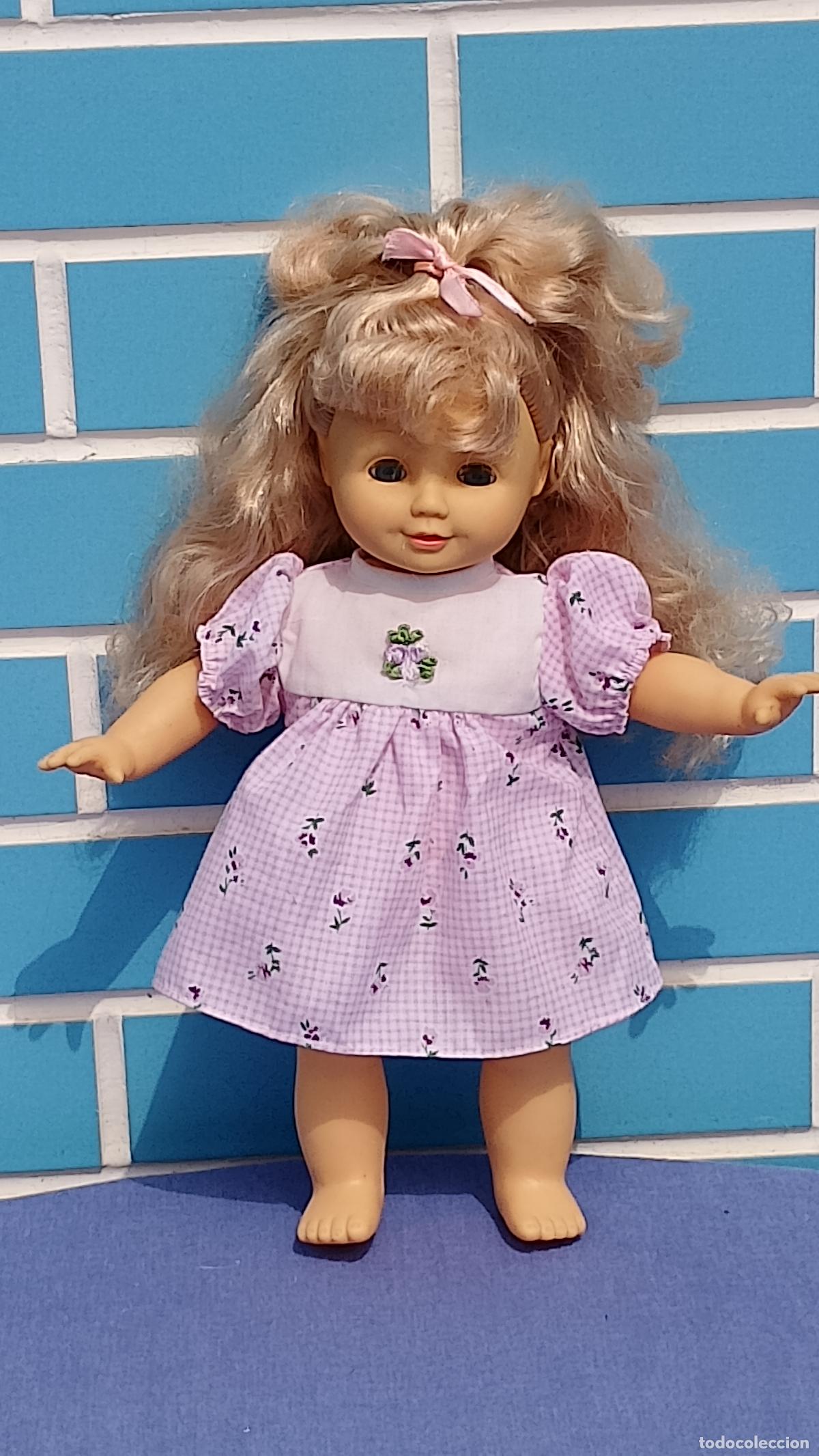 Mu&ntilde;ecas Espa&ntilde;olas Modernas: Antigua mu&ntilde;eca rubia de cuerpo blando