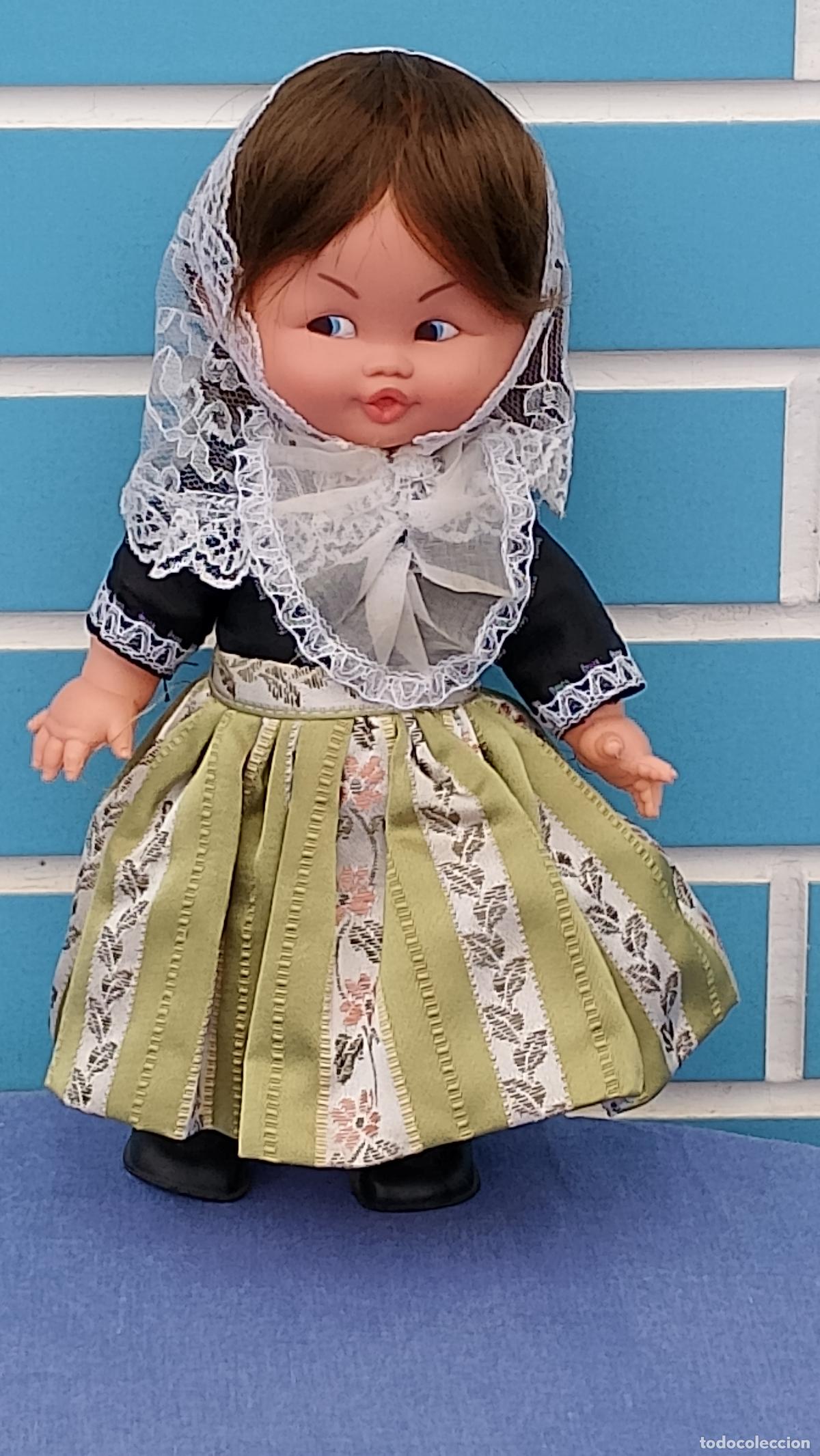 Mu&ntilde;ecas Espa&ntilde;olas Modernas: Antigua mu&ntilde;eca Miluki regional Mallorquina de Berjusa, recuerdo de las Islas Baleares