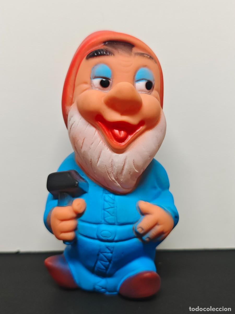 Mu&ntilde;ecas Espa&ntilde;olas Modernas: MULECA CON PITO JUGASA - SERIE PERSONAJES - ENANITO BLANCANIEVES - A&ntilde;os 60/70.