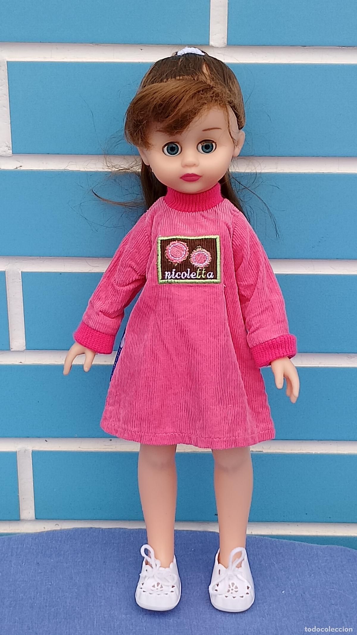 Mu&ntilde;ecas Espa&ntilde;olas Modernas: Antigua mu&ntilde;eca maniqu&iacute; de pelo casta&ntilde;o