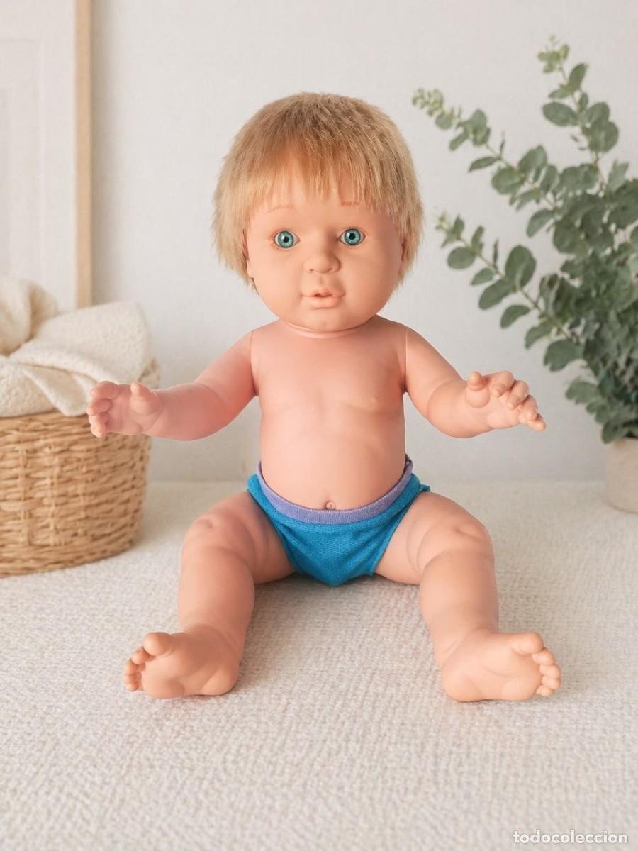 Mu&ntilde;ecas Espa&ntilde;olas Modernas: ✨MU&Ntilde;ECO BABY FEBER A&Ntilde;OS 80 CON ALBORNOZ Y BRAGUITA EN MUY BUEN ESTADO + VIDEO