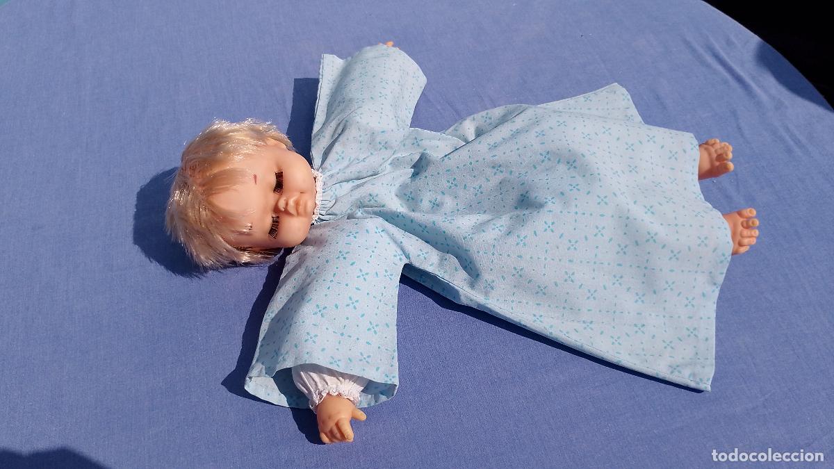 Mu&ntilde;ecas Espa&ntilde;olas Modernas: Antiguo mu&ntilde;eco dormido guardapijamas o guarda camis&oacute;n de Florido, a&ntilde;os 60