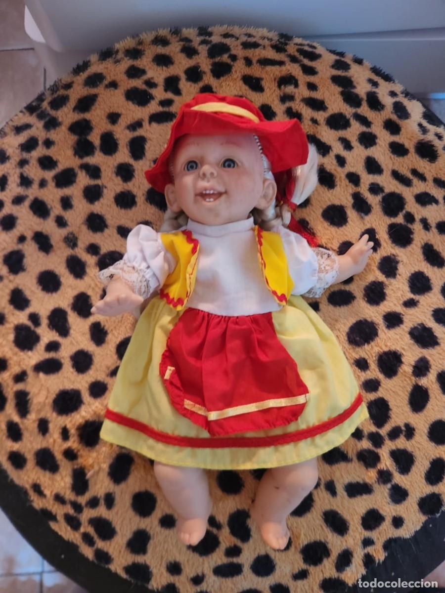 Mu&ntilde;ecas Espa&ntilde;olas Modernas: Mu&ntilde;eca t&iacute;pica espa&ntilde;ola a&ntilde;os 90