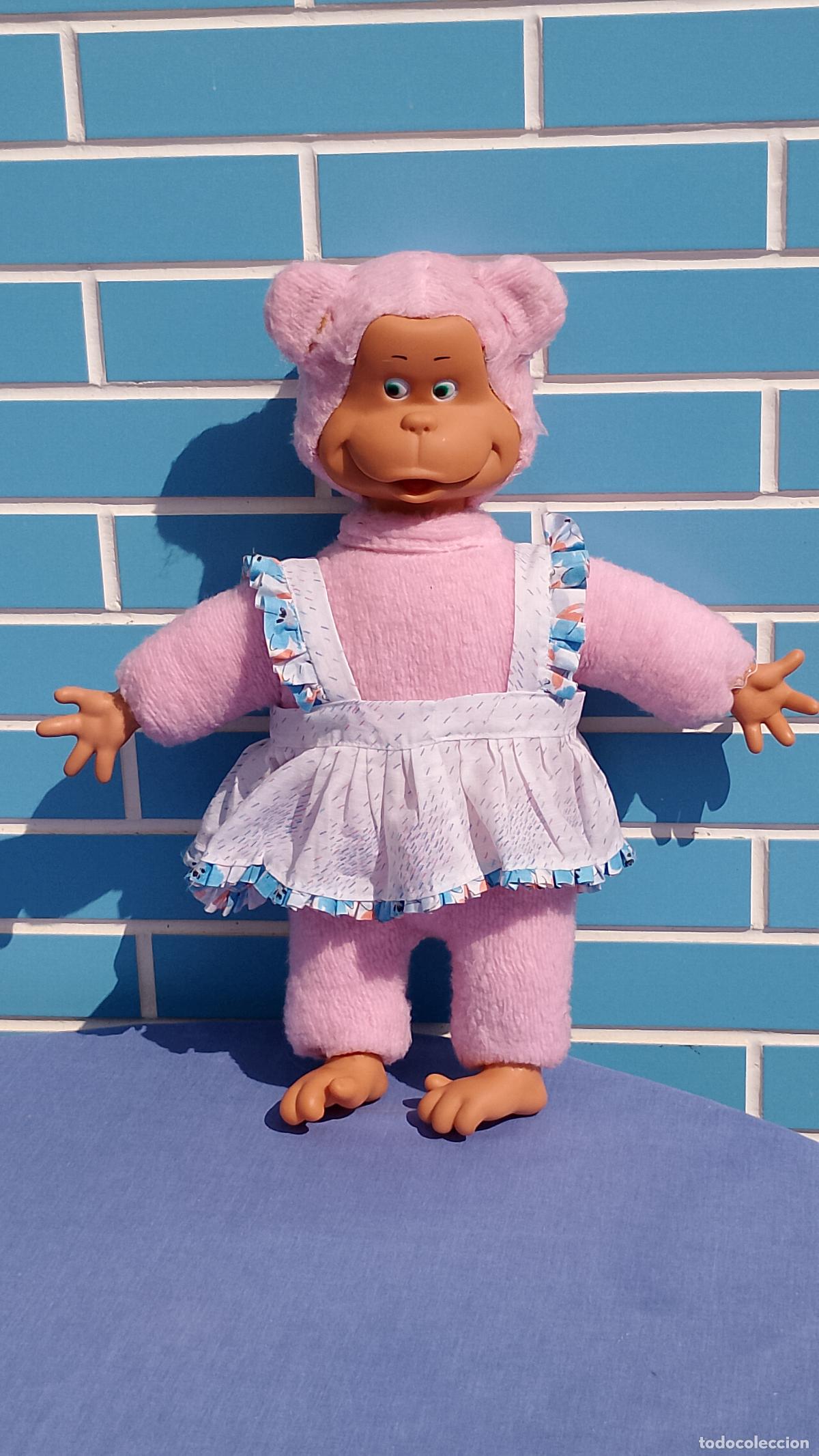 Mu&ntilde;ecas Espa&ntilde;olas Modernas: Antigua mu&ntilde;eca mona rosa de peluche y goma de los a&ntilde;os 50, estilo Virkiki
