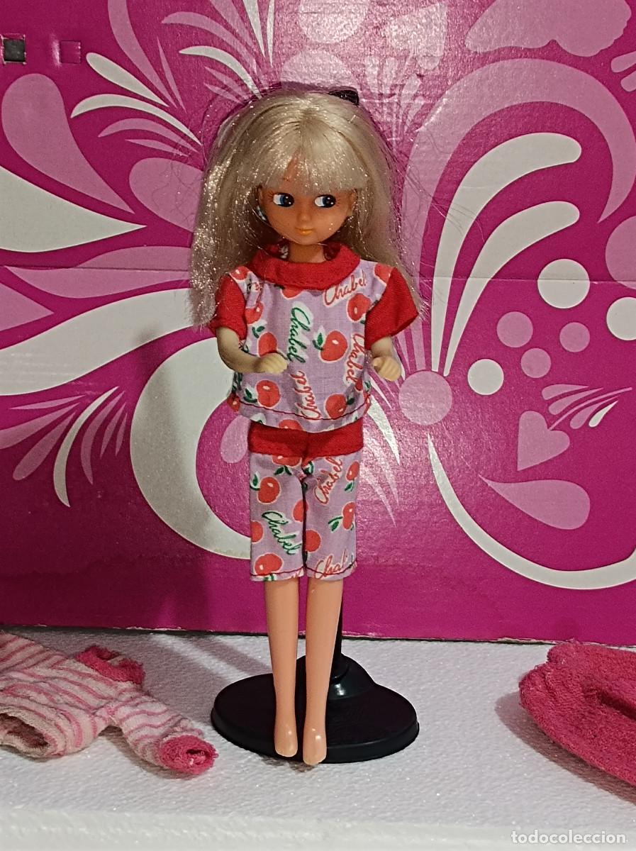 Mu&ntilde;ecas Espa&ntilde;olas Modernas: Antigua mu&ntilde;eca chabel con dificil conjunto cerezas