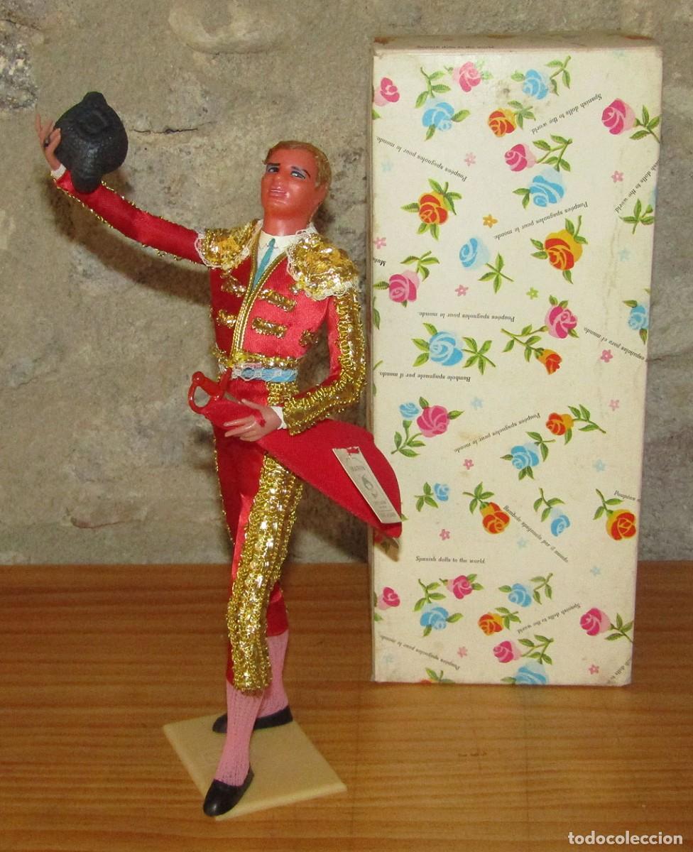 Mu&ntilde;ecas Espa&ntilde;olas Modernas: ANTIGUO MU&Ntilde;ECO TORERO MODELO BRINDIS, DE MARIN. NUEVO Y EN SU CAJA ORIGINAL - 25cm
