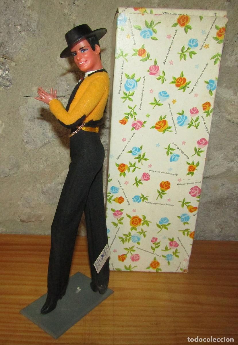 Mu&ntilde;ecas Espa&ntilde;olas Modernas: ANTIGUO MU&Ntilde;ECO BAILAOR FLAMENCO MODELO JUAN MONTIJO, DE MARIN - NUEVO Y EN SU CAJA ORIGINAL - ORO