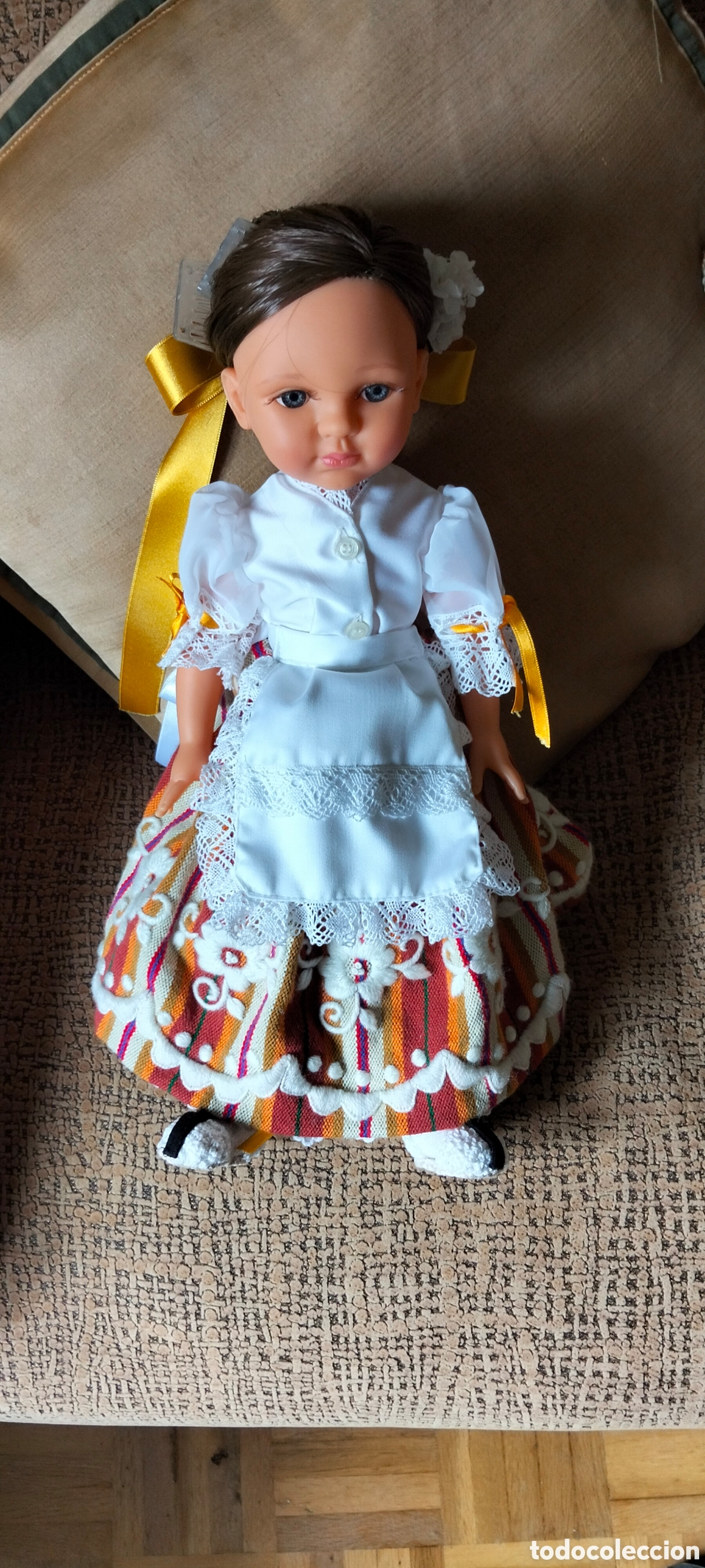 Mu&ntilde;ecas Espa&ntilde;olas Modernas: Mu&ntilde;eca regional moderna.