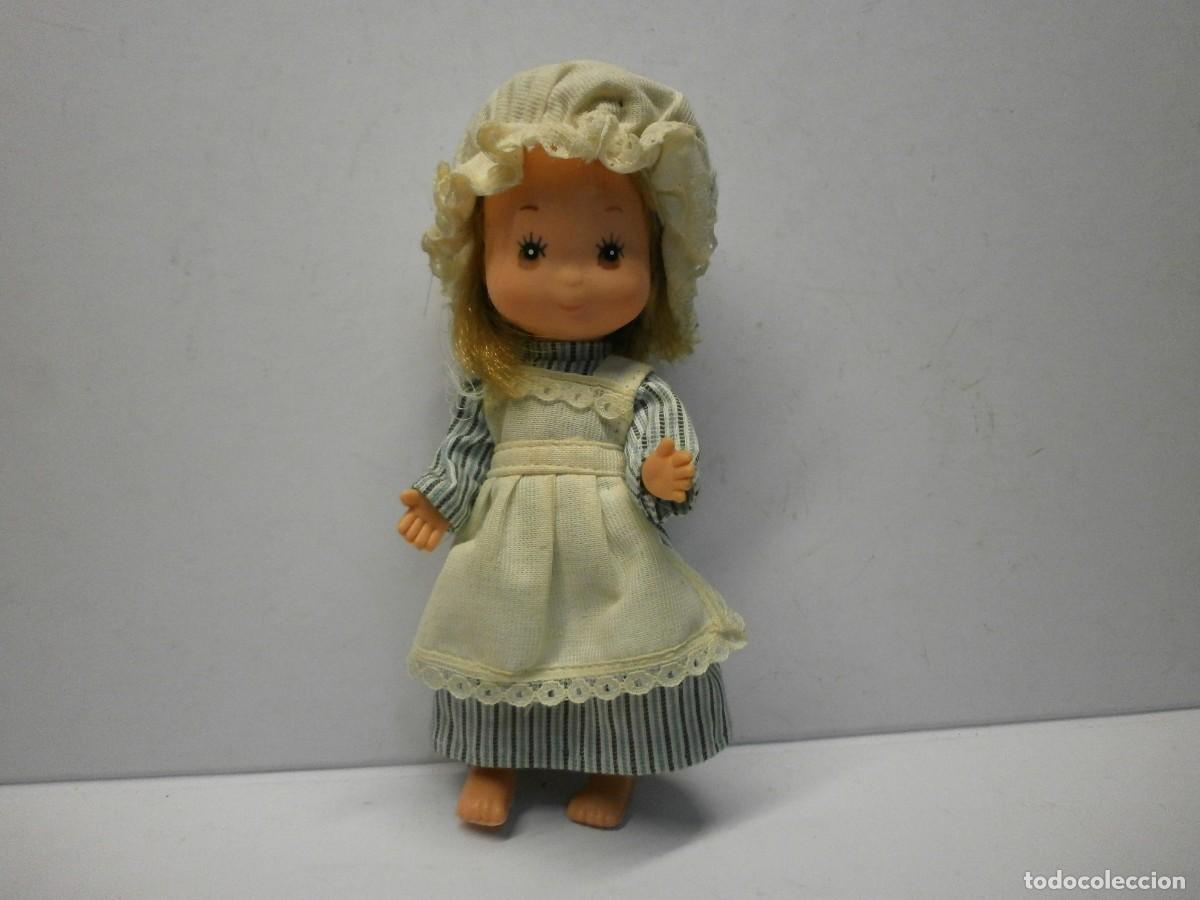 Mu&ntilde;ecas Espa&ntilde;olas Modernas: mu&ntilde;eca laura de las monta&ntilde;as