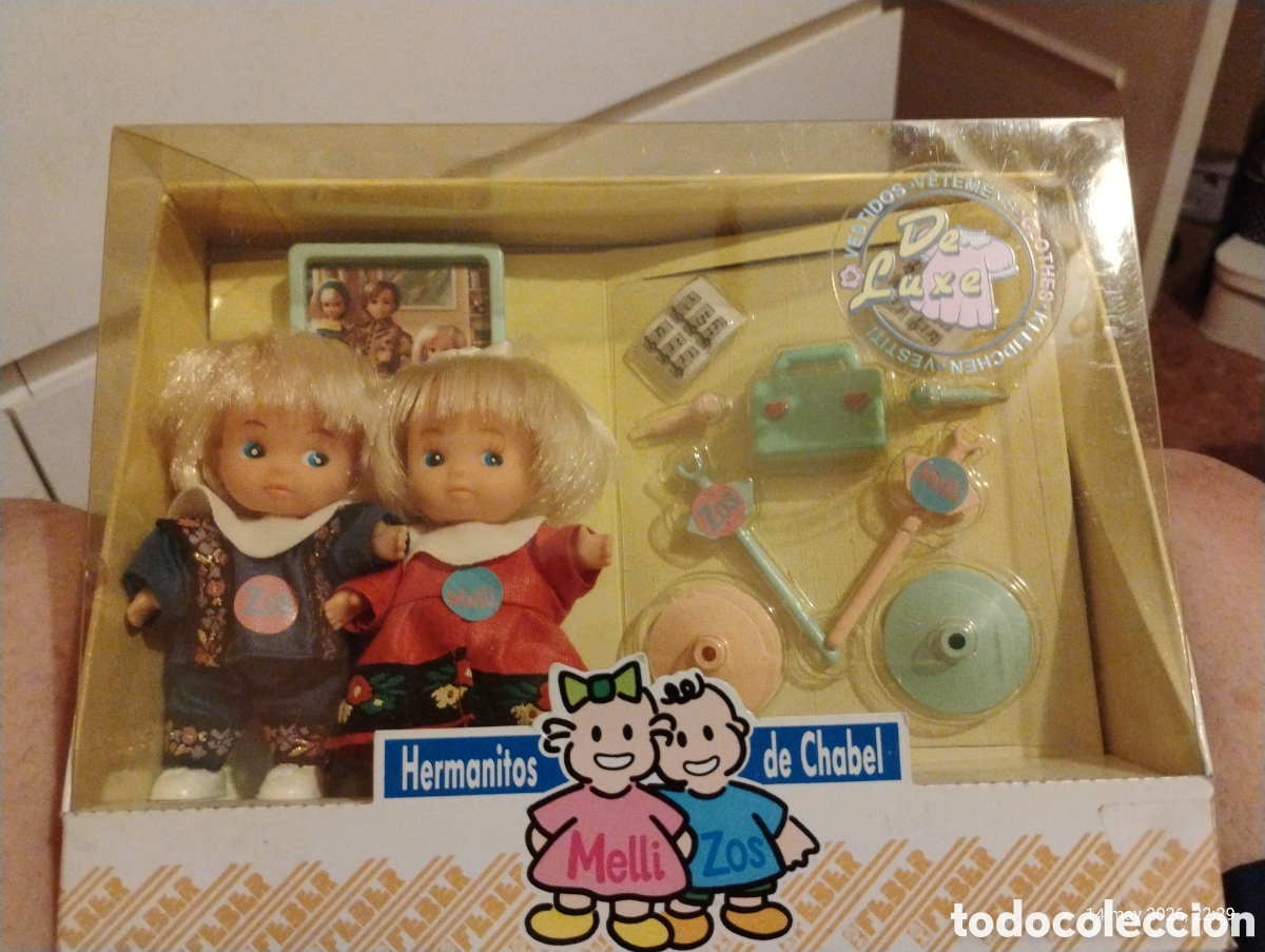 Mu&ntilde;ecas Espa&ntilde;olas Modernas: Set Vintage Hermanitos de Chabel (Melli y Zos) - Edici&oacute;n De Luxe Musical' - Feber A&ntilde;os 80/90