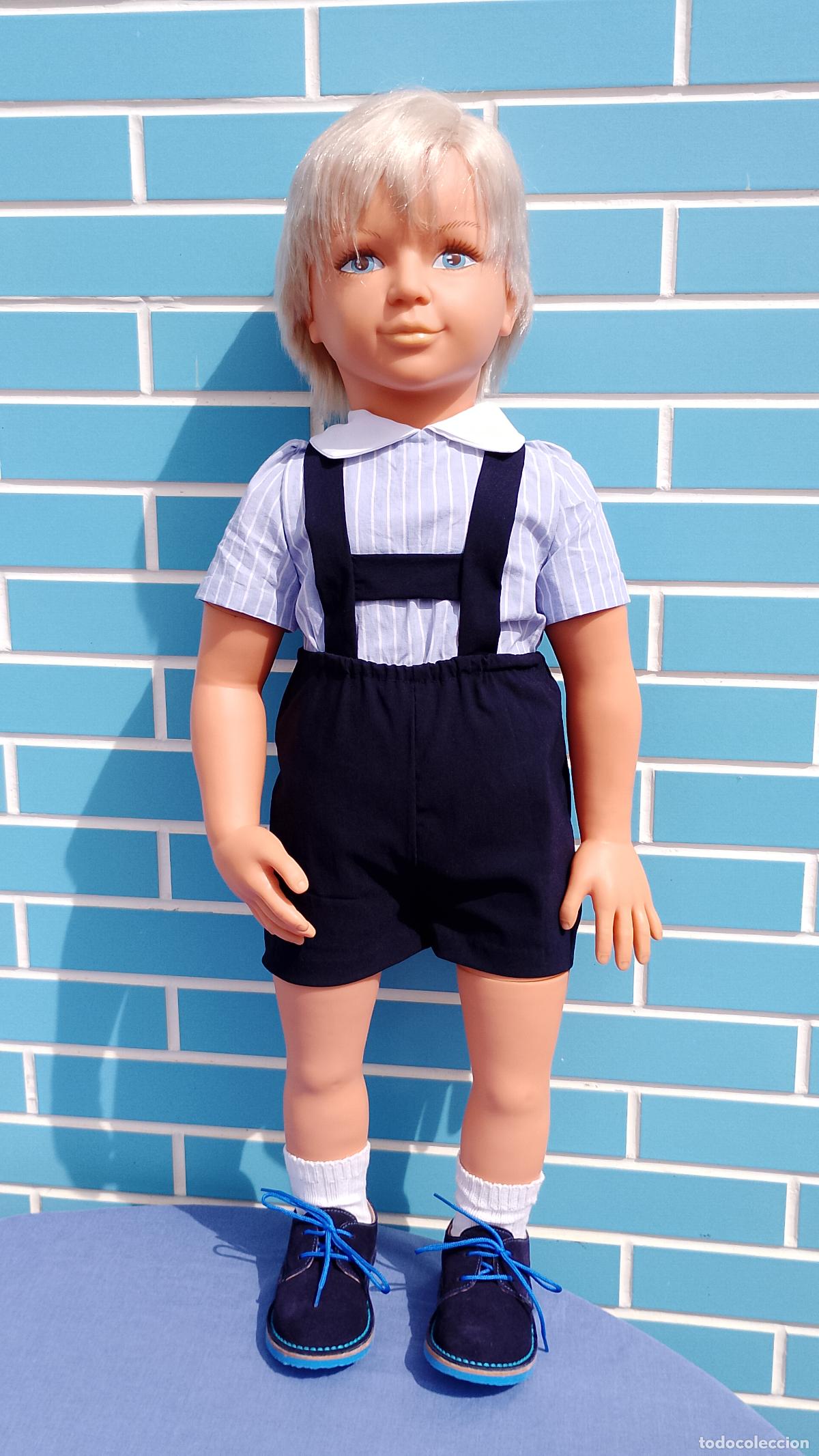 Mu&ntilde;ecas Espa&ntilde;olas Modernas: Maniqu&iacute; de escaparate ni&ntilde;o realista de 84 cm, The doll factory Europe