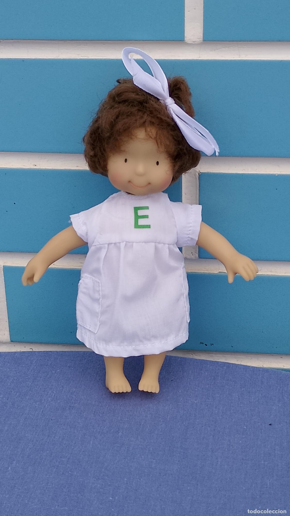 Mu&ntilde;ecas Espa&ntilde;olas Modernas: Antigua mu&ntilde;eca Elena de las Tres Mellizas Bessones de Bandai, Cromosoma