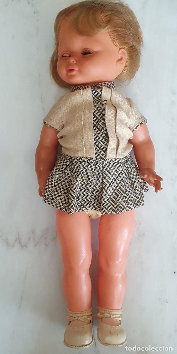 Mu&ntilde;ecas Espa&ntilde;olas Modernas: Mu&ntilde;eca NovaGama Vintage. Coleccionismo a&ntilde;os 60. Muy buen estado, ropa completa original