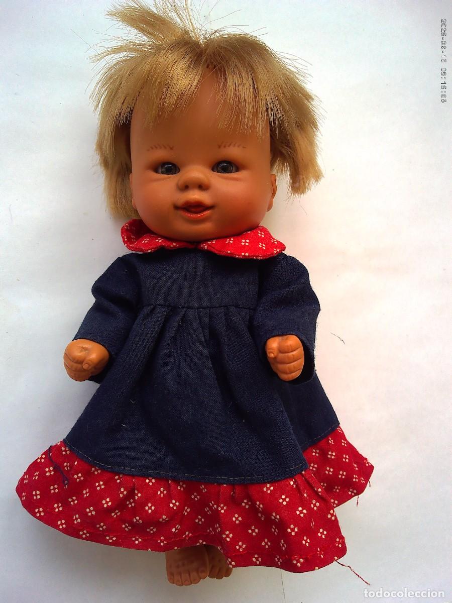 Mu&ntilde;ecas Espa&ntilde;olas Modernas: PEQUE&Ntilde;A Y BONITA MU&Ntilde;ECA D&acute;NENES CON SU VESTIDITO , DE ONIL ( SPAIN )