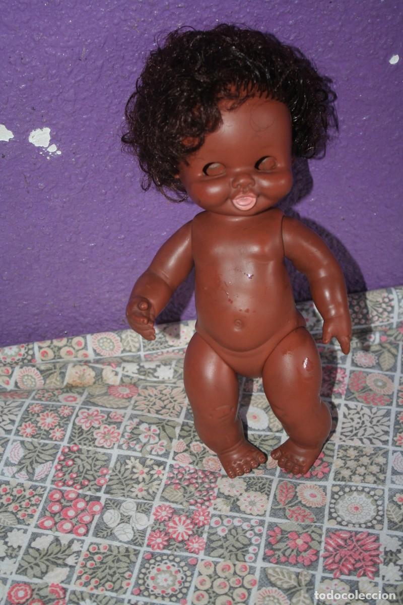 Mu&ntilde;ecas Espa&ntilde;olas Modernas: mu&ntilde;eco MU&Ntilde;ECA CURRINA DE FAMOSA ANTIGUA PLASTICO DURO