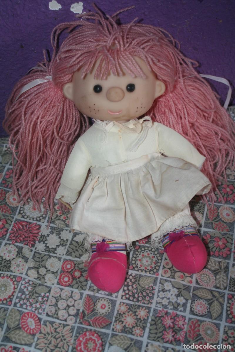 Mu&ntilde;ecas espa&ntilde;olas modernas: mu&ntilde;eca joy pelo lana rosa - Foto 1