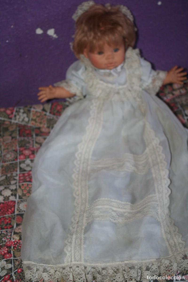 Mu&ntilde;ecas Espa&ntilde;olas Modernas: mu&ntilde;eco MU&Ntilde;ECA BEBE CON BONITO FALDON DE ASI ANTIGUO
