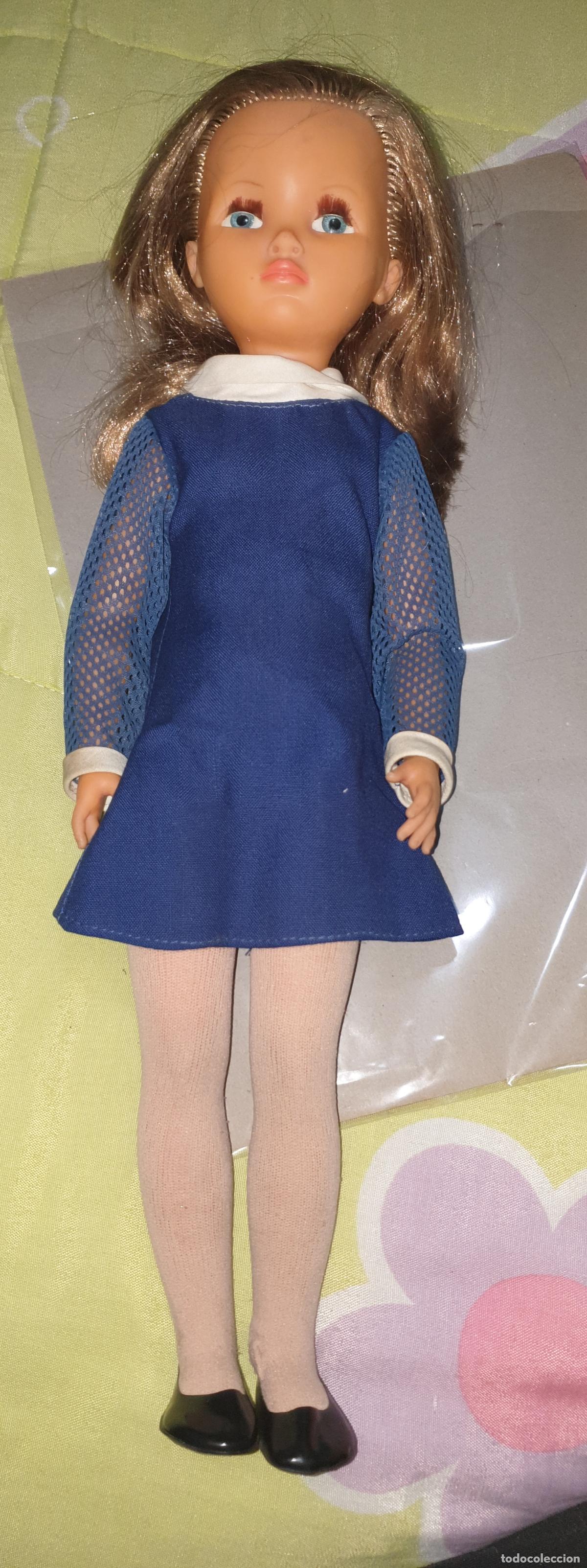 Mu&ntilde;ecas Espa&ntilde;olas Modernas: MU&Ntilde;ECA CLANIA CON ROPA ORIGINAL
