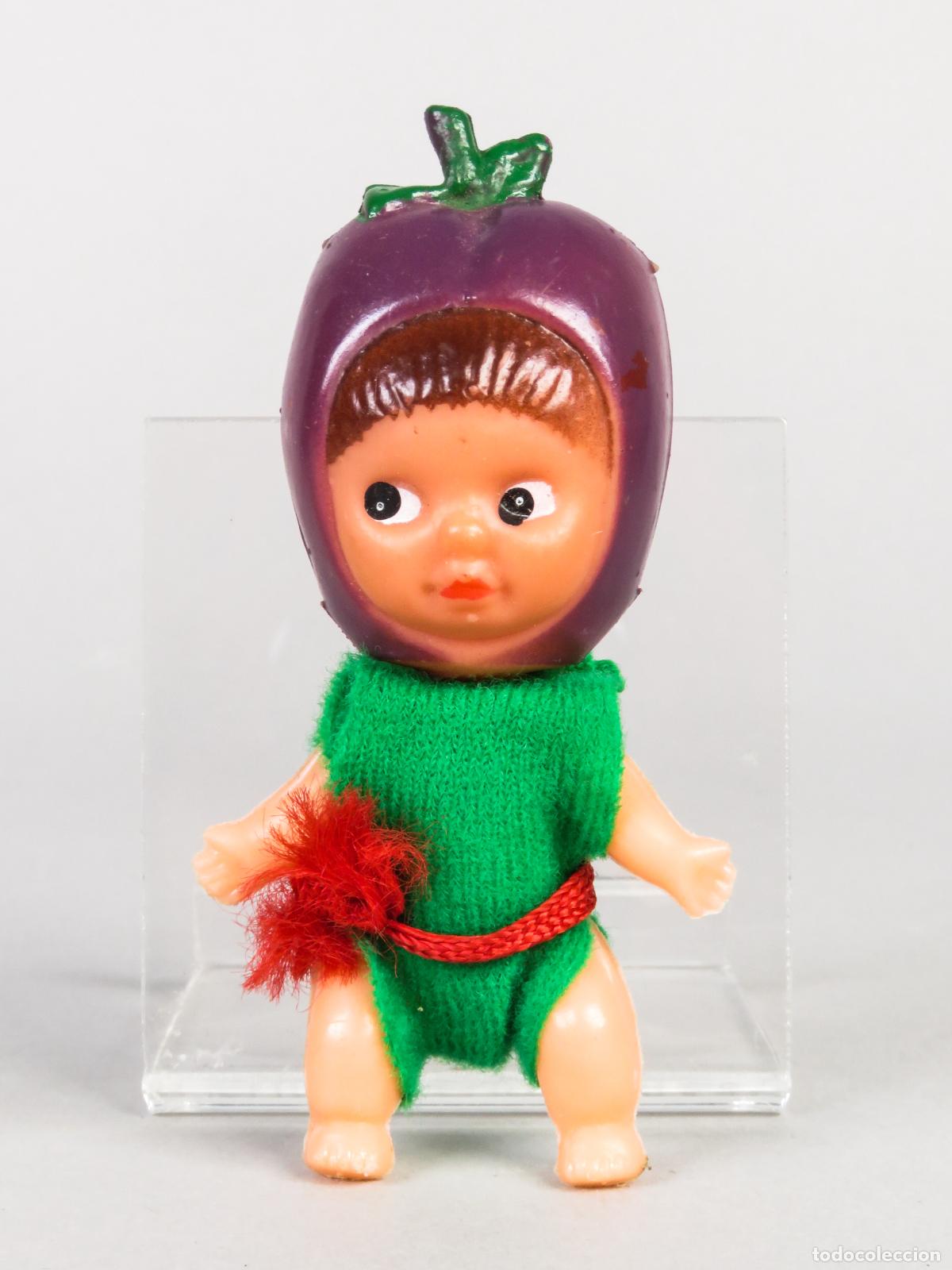 Mu&ntilde;ecas Espa&ntilde;olas Modernas: Mu&ntilde;eca goma y PVC cabeza berenjena a&ntilde;os 60 - 70