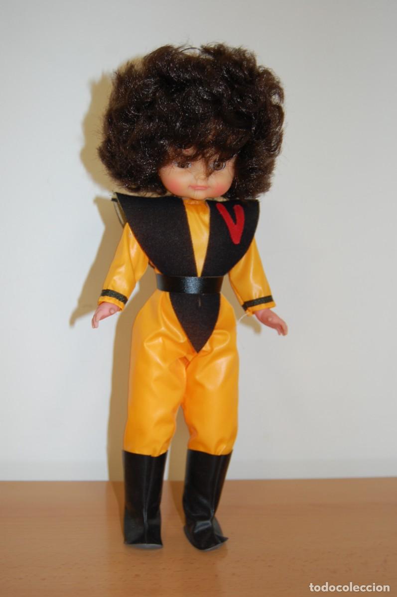 Mu&ntilde;ecas Espa&ntilde;olas Modernas: DAYANA la mu&ntilde;eca de la serie &rdquo;V&rdquo;