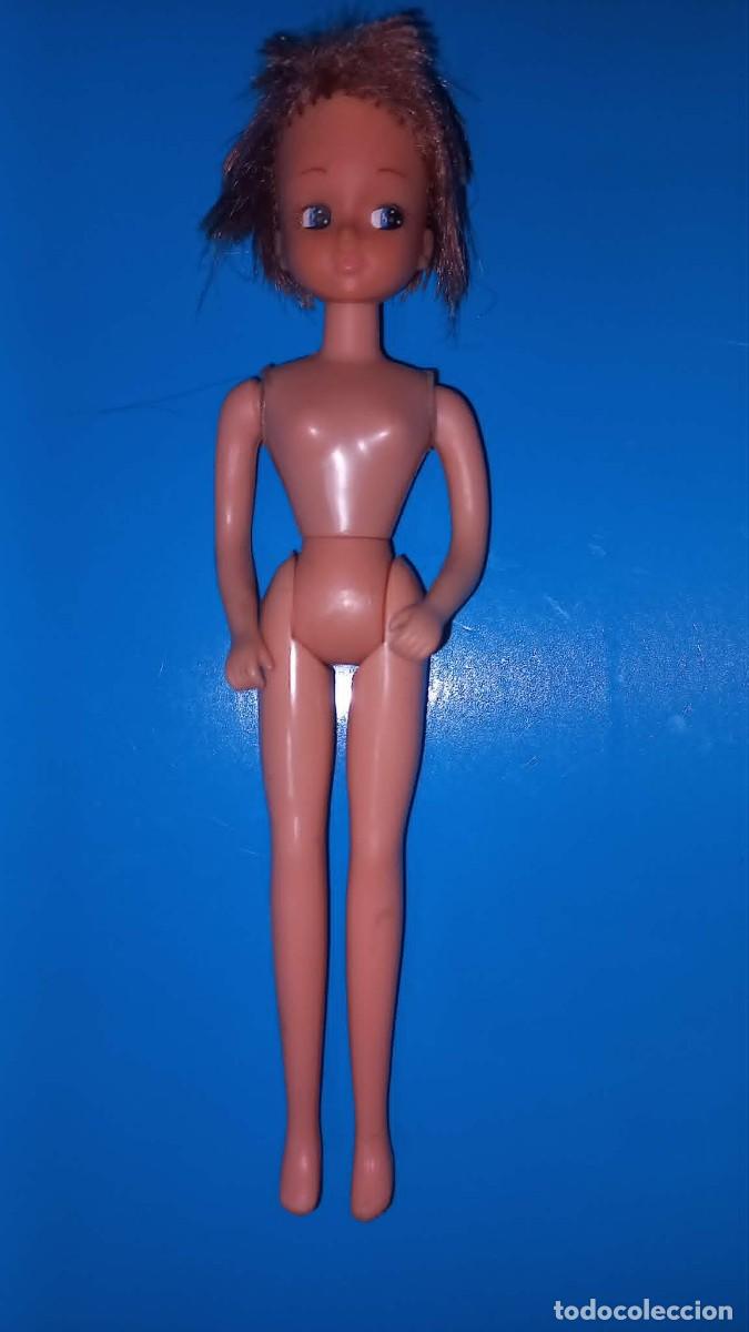 Moderne spanische Puppen: Mu&ntilde;eca Chabel - Feber, a&ntilde;os 80